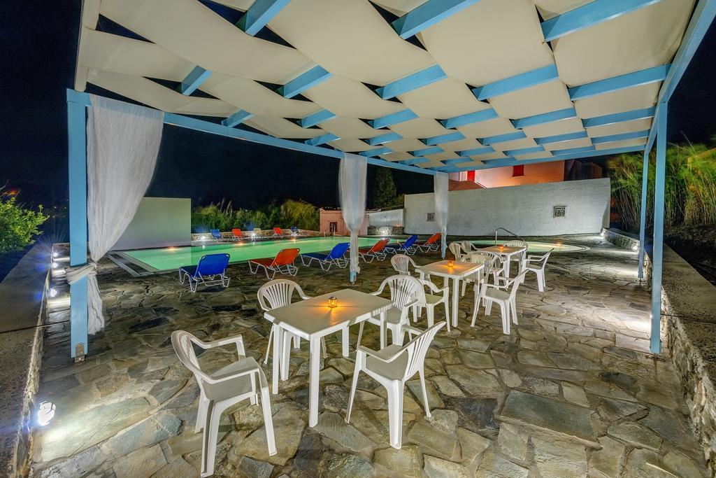 Hotel Smaragdi Apartments Vissa Kültér fotó