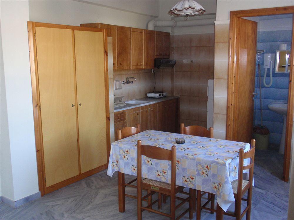Hotel Smaragdi Apartments Vissa Kültér fotó