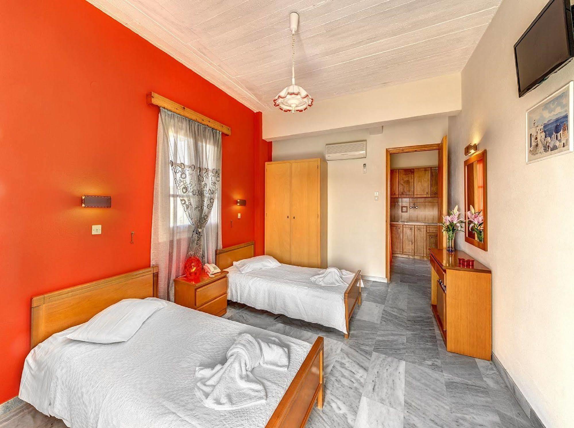Hotel Smaragdi Apartments Vissa Kültér fotó