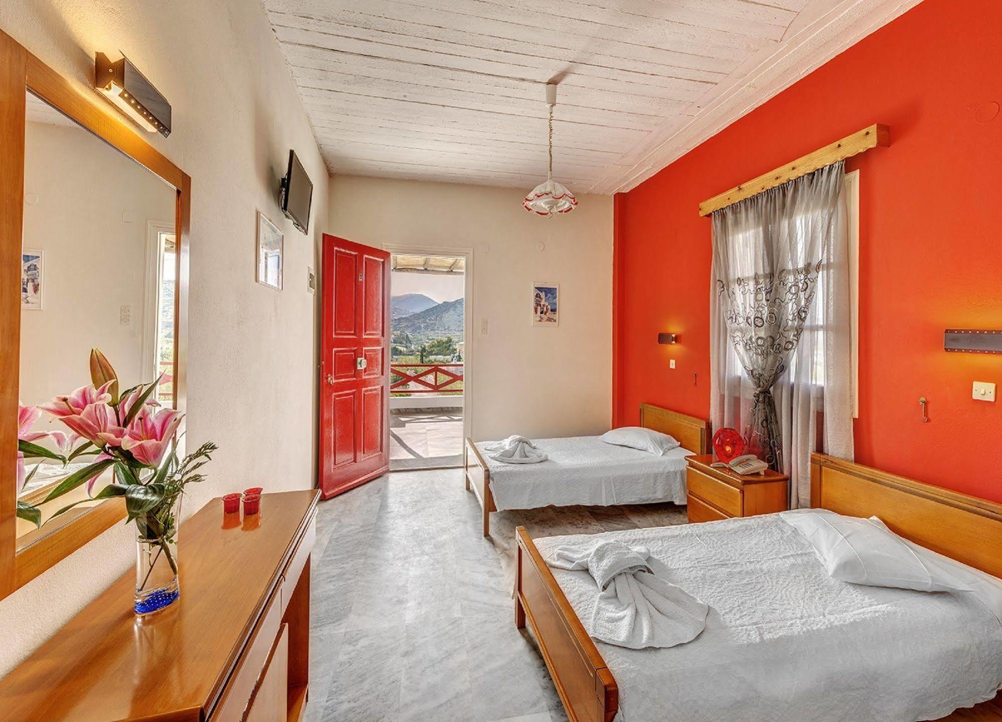 Hotel Smaragdi Apartments Vissa Kültér fotó
